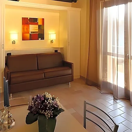 Borgo Castel Savelli 4* Grottaferrata
