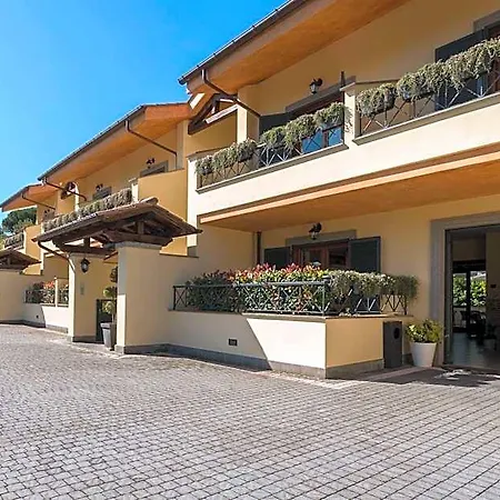 Lejlighedshotel Borgo Castel Savelli