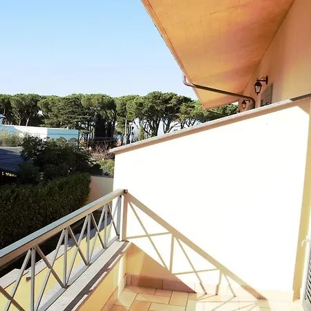 Borgo Castel Savelli アパートホテル