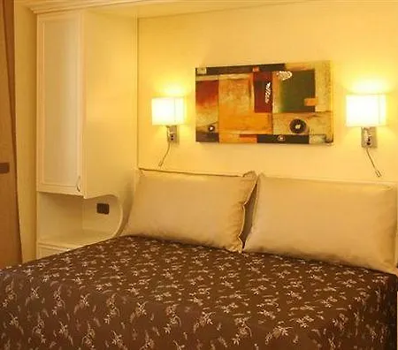 Borgo Castel Savelli Ξενοδοχείο με διαμερίσματα 4*