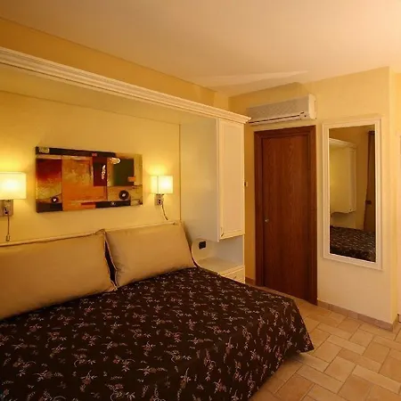 Ξενοδοχείο με διαμερίσματα Borgo Castel Savelli Grottaferrata