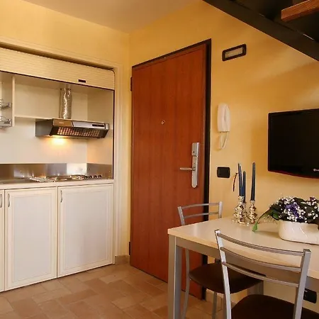 Lejlighedshotel Borgo Castel Savelli 4*