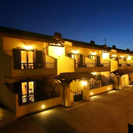 アパートホテル Borgo Castel Savelli グロッタフェッラータ