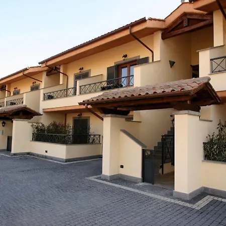 Borgo Castel Savelli Lejlighedshotel 4*