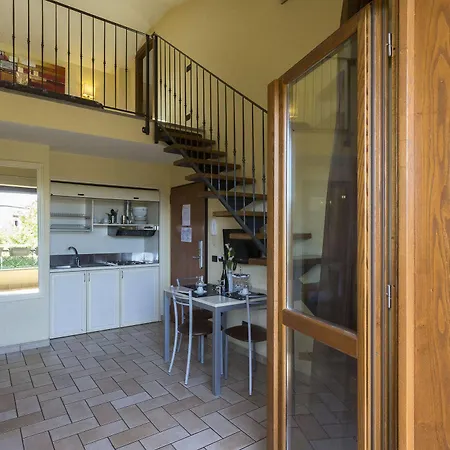 Borgo Castel Savelli Lejlighedshotel