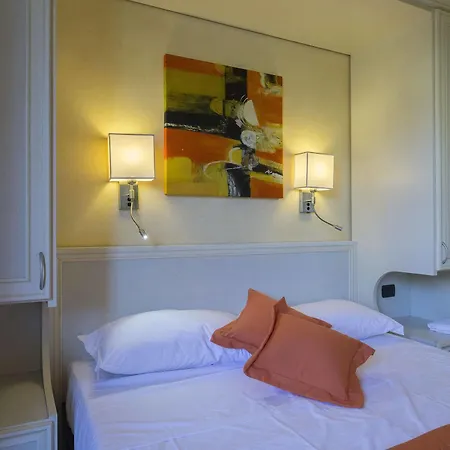 Borgo Castel Savelli Aparthotel