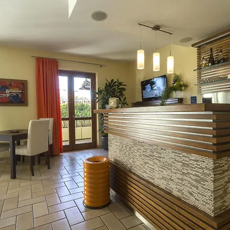 Borgo Castel Savelli Aparthotel