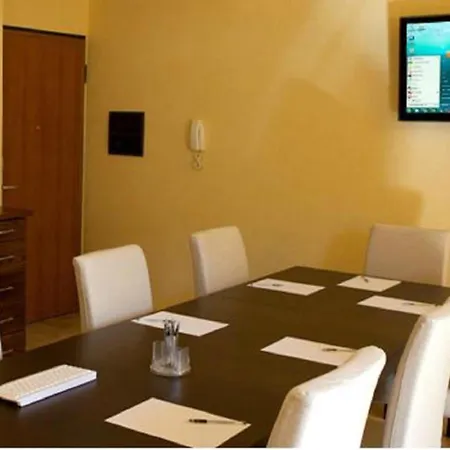 Borgo Castel Savelli アパートホテル グロッタフェッラータ