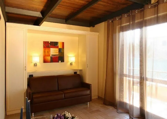 Borgo Castel Savelli Hotel apartamentowy
