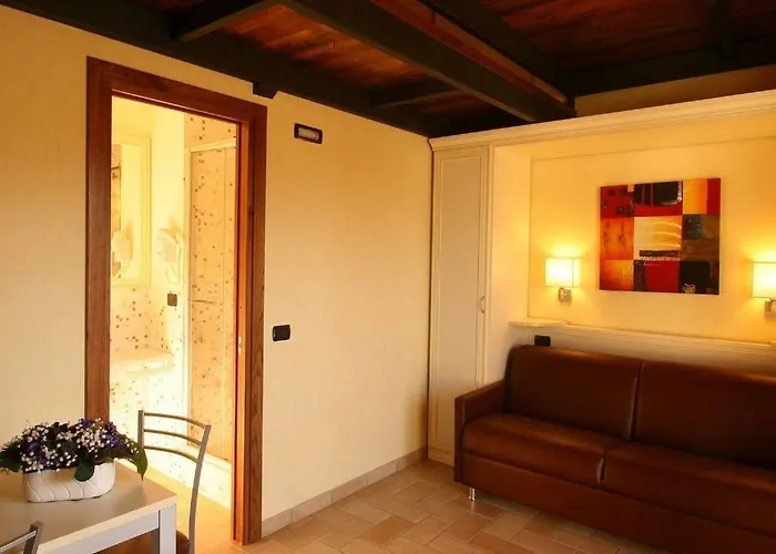 Borgo Castel Savelli Ξενοδοχείο με διαμερίσματα Grottaferrata