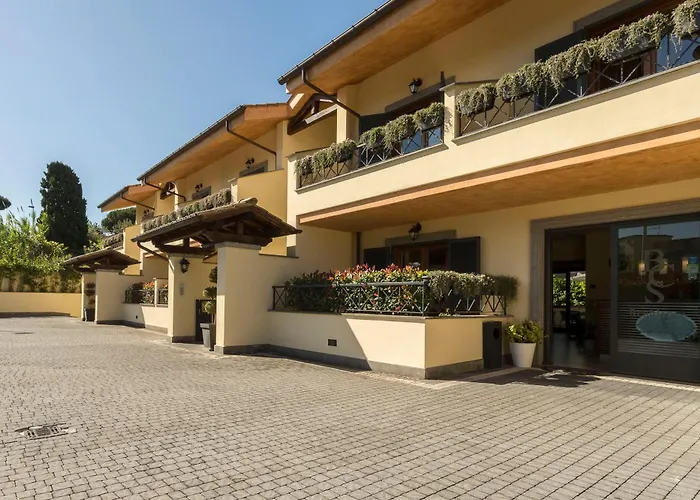 Hotel apartamentowy Borgo Castel Savelli 4*