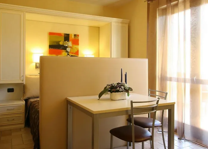 Hotel apartamentowy Borgo Castel Savelli Grottaferrata