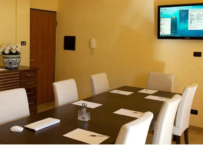 Borgo Castel Savelli Hotel apartamentowy Grottaferrata